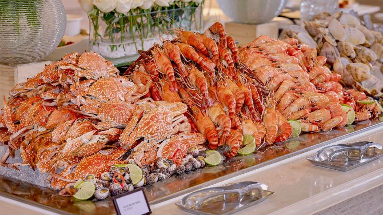 Hotel Package - LOTTE LOBSTER-CATION | LOTTE HOTEL SAIGON