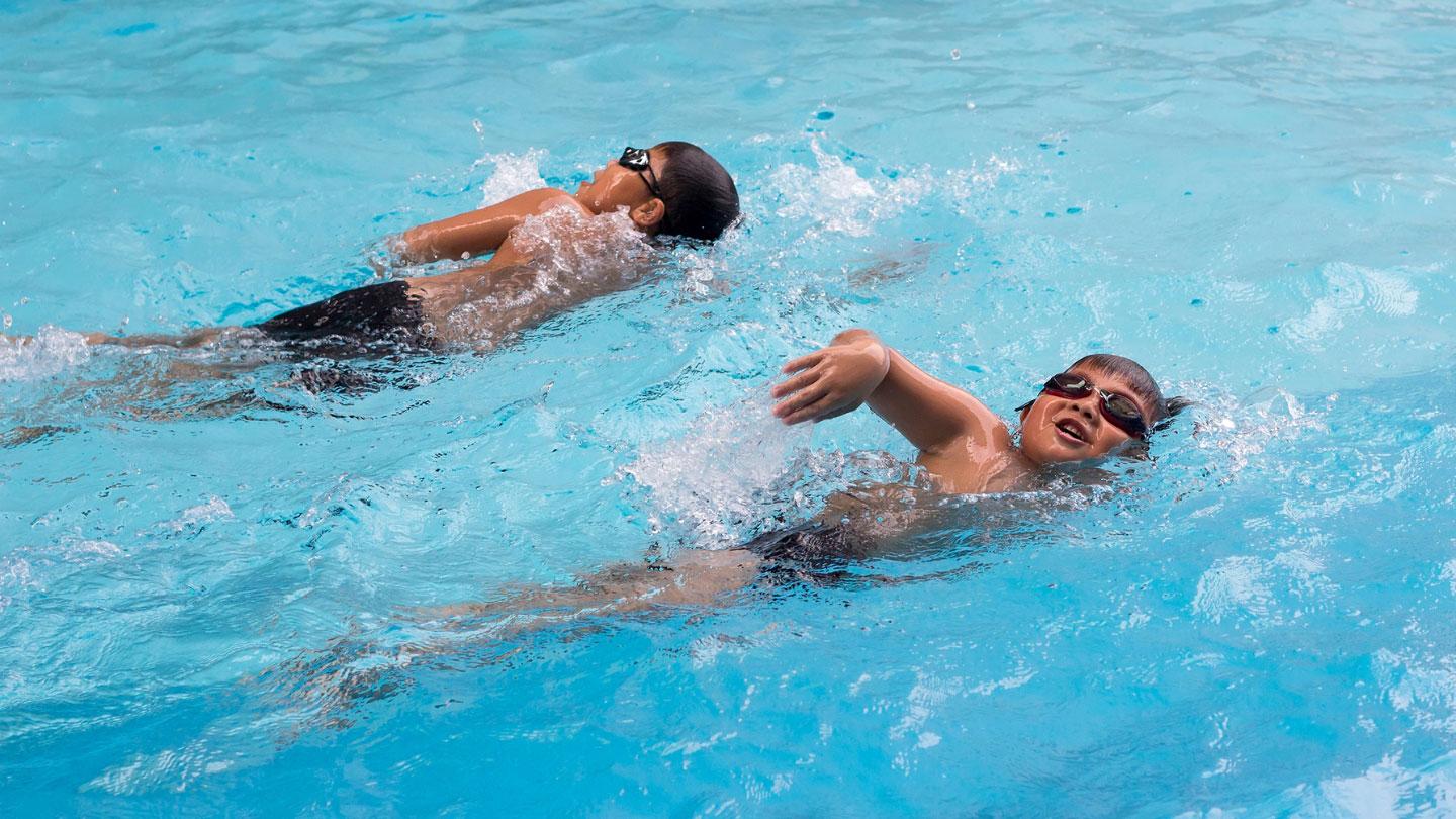 어린이를 위한 여름 수영 레슨 - LTHO 호텔 투숙객 프로모션