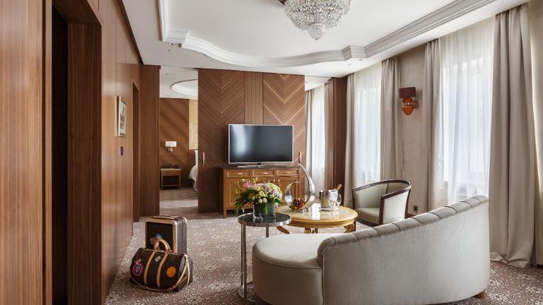 Lotte Hotel St. Petersburg - Rooms - Suite - Superior Suite