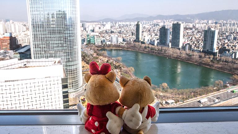 Lotte Hotel World Tower Lake View